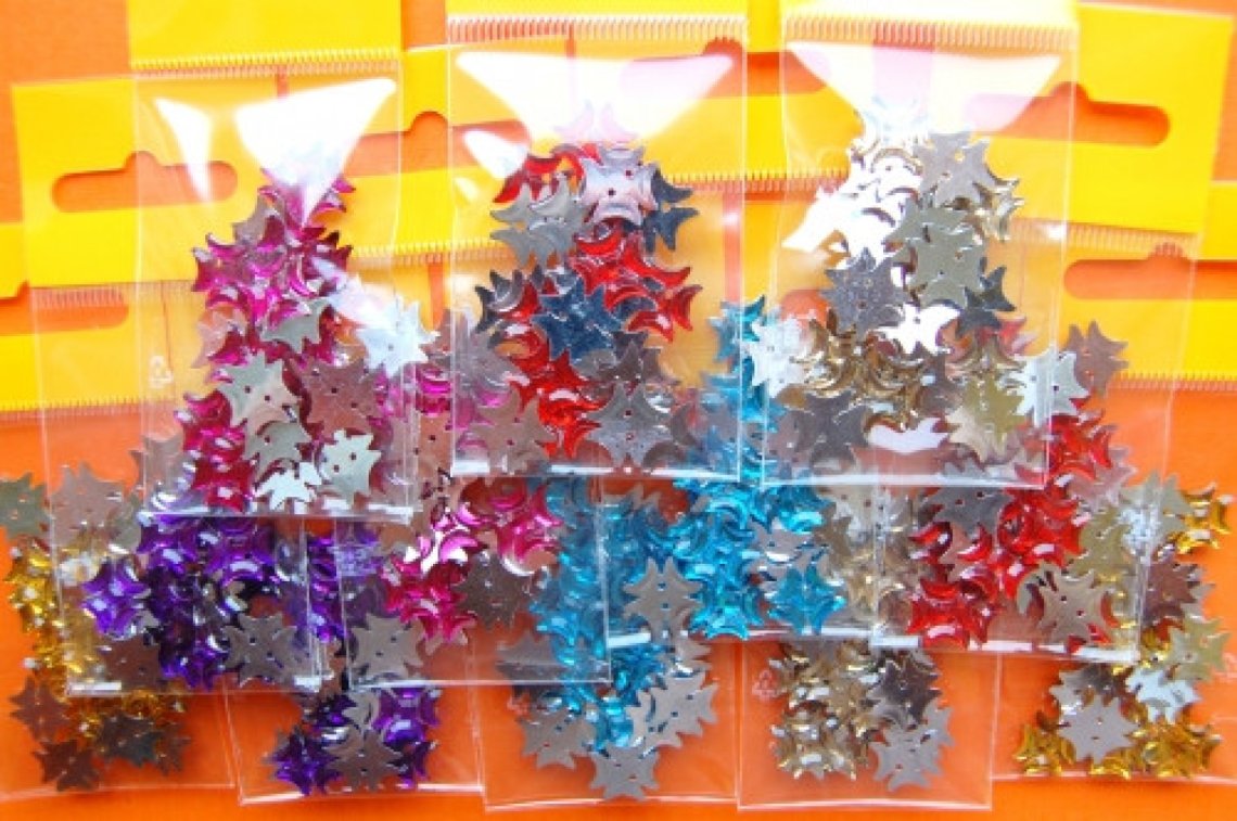 Našívací ozdoba 366 vel.10mm balení 2g