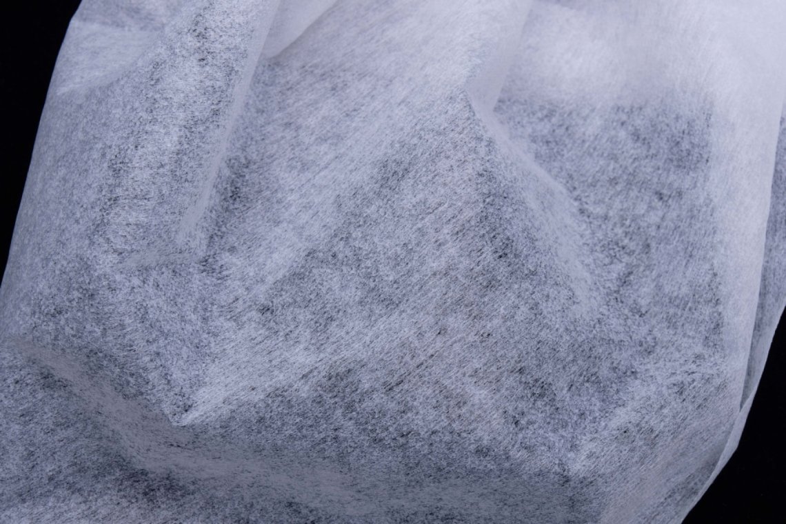 Vlizelín oboustranně zažehlovací 45g/m rozměr 100x90cm