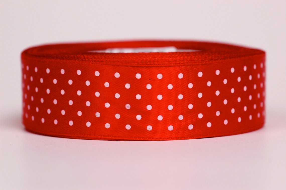 Stuha atlasová puntík šíře 25mm