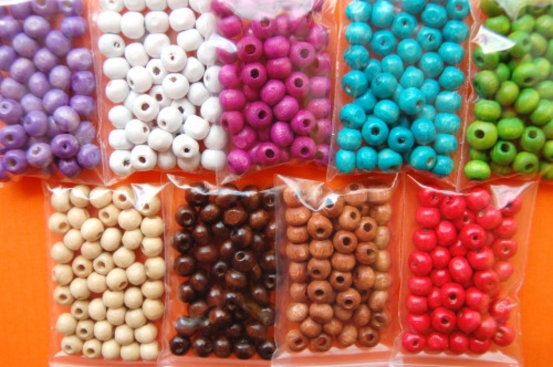 Korálky dřevěné 14 vel.6mm  balení 5g