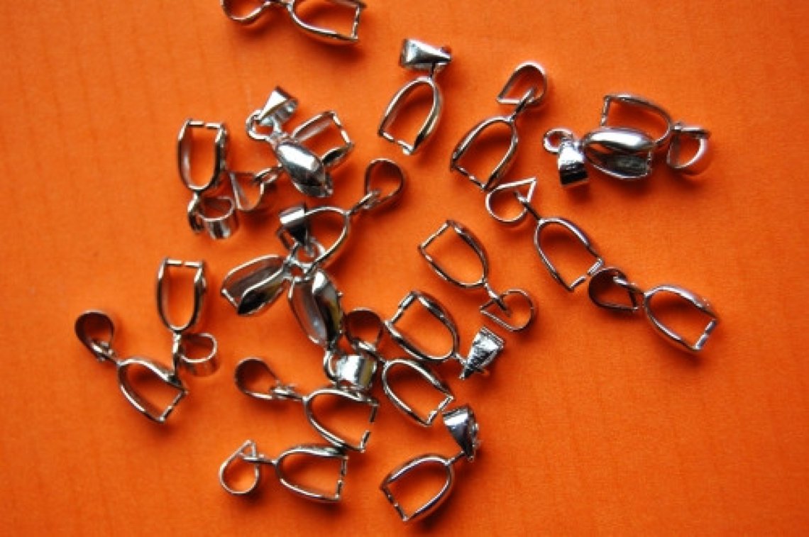 Bižuterní ouško-šlupna 2cm.