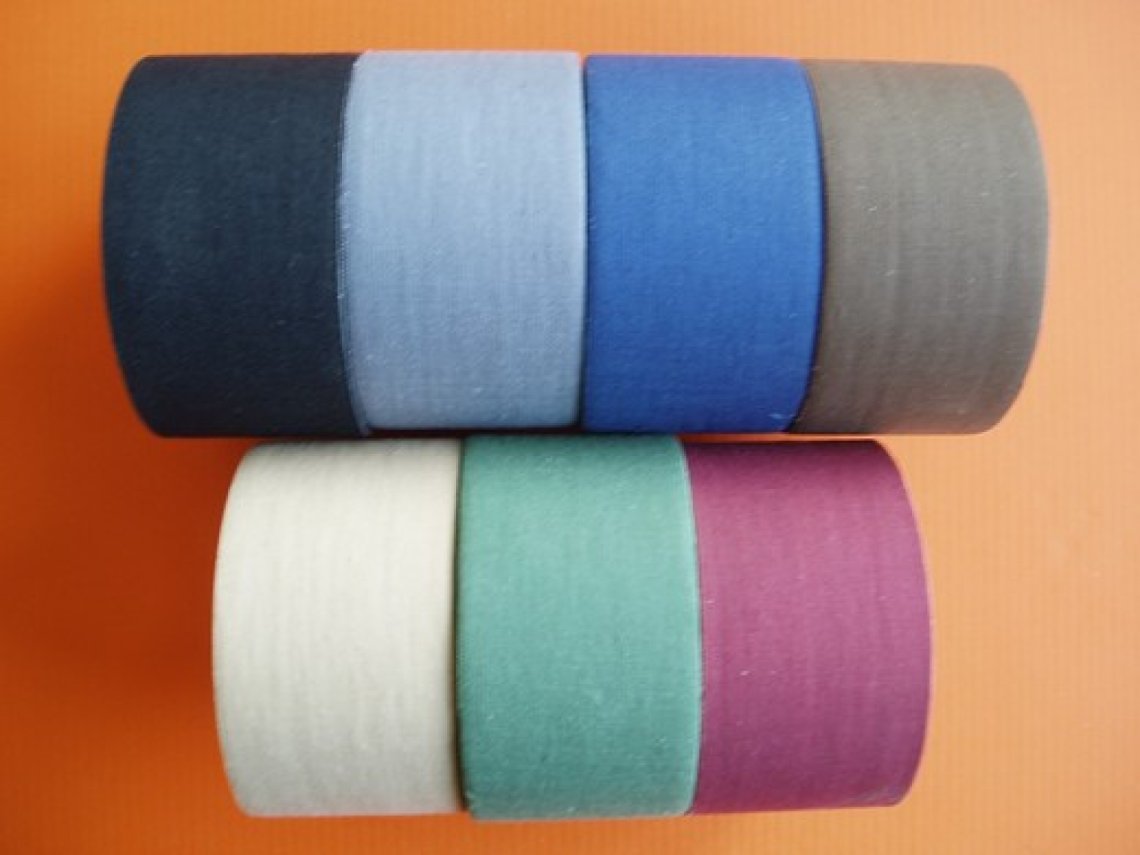 Kobercová páska lepící 10m šíře 48mm