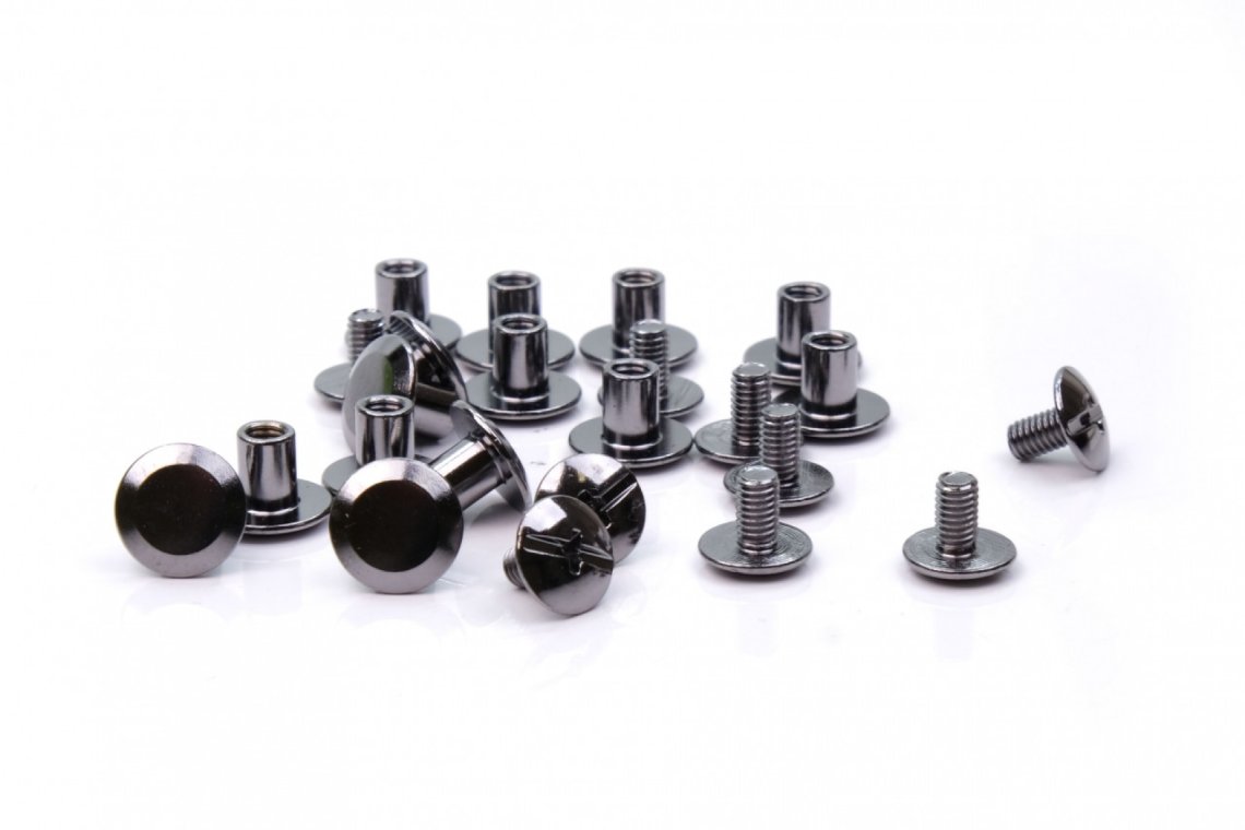 Opaskový šroubovací nýtek šíře 9mm černý nikl