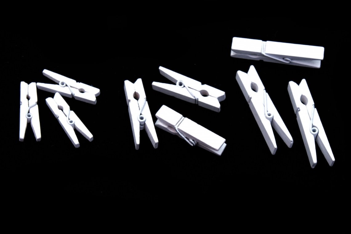 Dřevěný kolíček 30mm bílý 